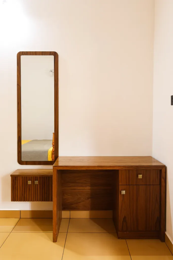Dressing table with mirror and wooden finish – Courtyard House Wadakkanchery
